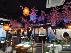 -荷塘秋月·本帮江浙菜(国权路店)