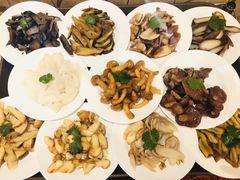 -天宜隆蘑菇宴火锅(石景山旗舰店)