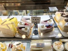 -焙丽拾光(麦凯乐直营店)