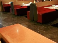 卡座-初蓉丨遇见新川菜(亲贤街荣耀店)