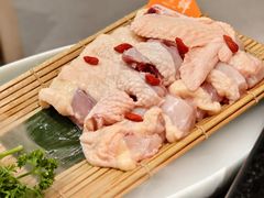 -得意咚瓜·顺德鱼生·冬瓜火锅(深圳首店)