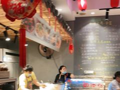 -爆炸头阿姨小四川正宗川味小吃(无任何分店)