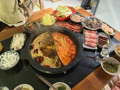 -重庆川渝肥妹火锅