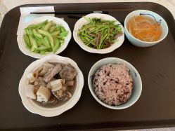 -玥奢国际母婴护理中心(滨江宝龙店)