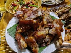 烤猪蹄-杨合林啊兰烤鱼