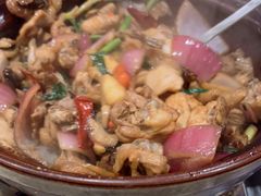 -胡须佬鸡煲四季火锅(龙珠大道店)