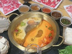 -顶顶汤火牛排火锅·经典铜锅涮肉