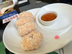 炸虾饼配泰国梅子酱-帕蓝·暹罗料理(大学路店)