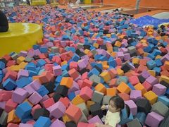 -极限Jump蹦床·新潮玩运动世界·室内乐园·团建·派对中心