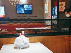 大堂-渝是乎酸菜鱼(龙旗购物中心店)