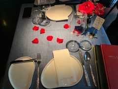 -弦月窗LUNETTE BY AMANDA(复兴路店)