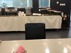 -天津波士信达奔驰4S店(卫津南路店)