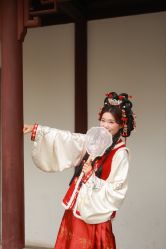 -一揽芳华汉服旗袍体验馆(拙政园店)