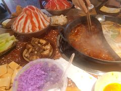 -赵美丽·重庆社区火锅·直营店(火车东站·中豪国际店)