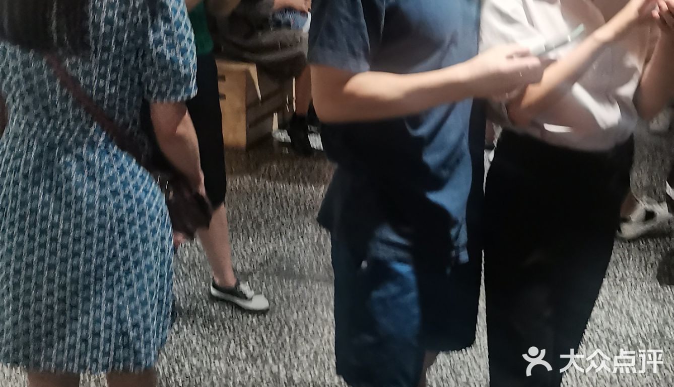 在上海，实在有太多看不懂的事情了