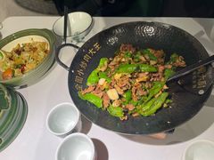 -费大厨辣椒炒肉(高铁吾悦广场店)