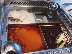 四宫格火锅-海底捞火锅(公益西桥店)