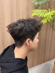 -尤司男士国潮理发馆