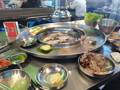 -哈哈碳都·牛肋条无限自助烤肉(台江万达店)