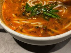 小锅米线-云海肴·汽锅鸡·云南菜(高德置地店)