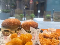 -The Habit Burger Grill 哈比特汉堡(复兴soho店)