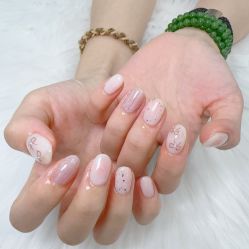 -七彩虹美甲美睫 半永久