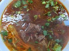 -钢阳酸菜红烧牛肉面(季乐路店)