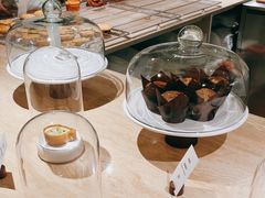 -VERIE BAKEHOUSE