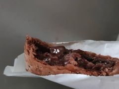 甜品站黑黑好巧三角派-麦当劳(科教城店)