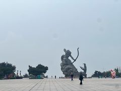-巴陵广场