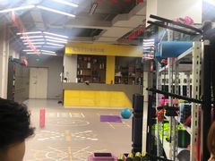 -CXFIT 陈徐健身工作室(凯旋店)
