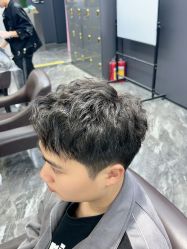 -藤野造型•烫染专业店