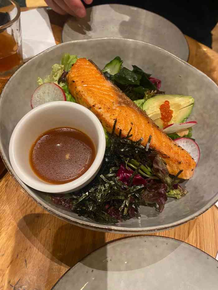 的人1鱼默9111月17日 16:20打分这家wagas去过好几次了 很适合一人食