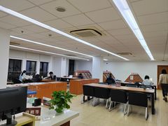 -上海市静安区图书馆(新闸路馆)