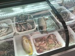 -一口猪海鲜浑锅·东北家常菜