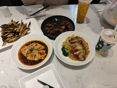 -峨嵋小镇·川菜(勒泰中心店)