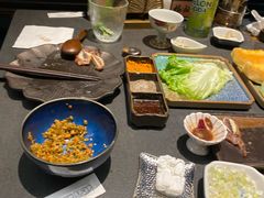 -铭牛烧肉·和牛海鲜自助(高新月牙湖店)