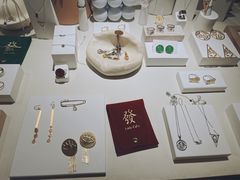 -LADY FAFA(巨鹿路陕西南路路口店)