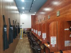 等位区-独食火锅·半米屋台(直营总店)