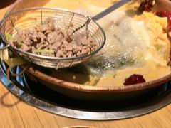 -洱火云南酸菜牛肉火锅(石景山当代商城店)