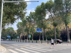 校门-东北师范大学附属中学(自由校区)