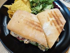 -HELLO 27 意面·沙拉·帕尼尼