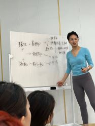 -亚太瑜伽普拉提学院