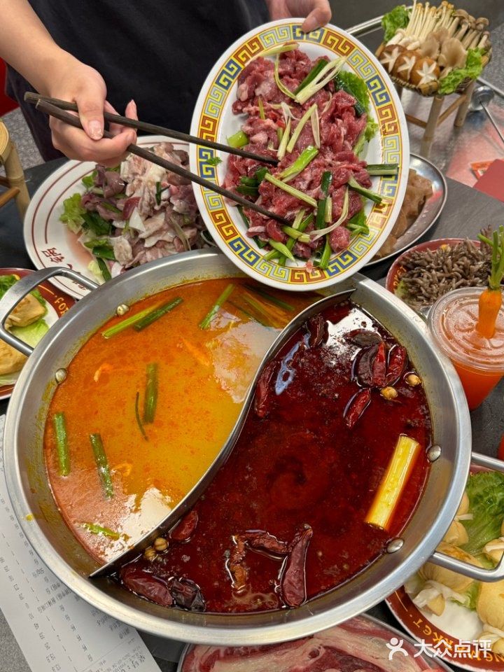 这家糟粕醋火锅让我连吃三天都不腻🍲