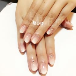 -睫乐园•睫公馆•美睫美甲沙龙