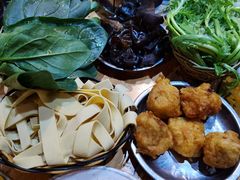 素丸子-范贤光鸡公煲(平乐园总店)
