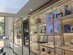 -世纪大明眼镜·蔡司授权店(武昌旗舰店)