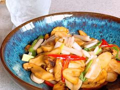 -半山腰·云南菜(侨福芳草地店)