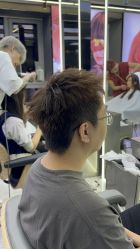 -藤野造型烫发染发