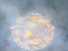 -锅老头海鲜铁锅炖